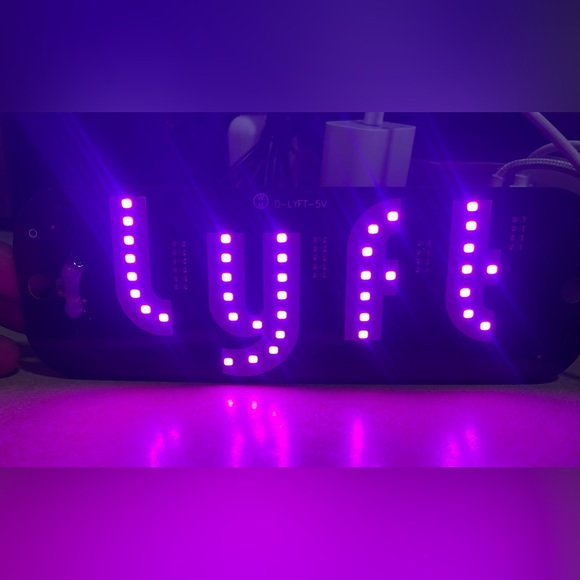 Lyft led light with suction cups. LED SIGN - Picture 1 of 3